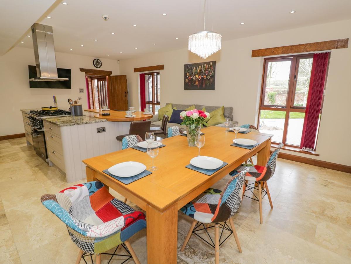 The Stables Villa Stourbridge Kültér fotó